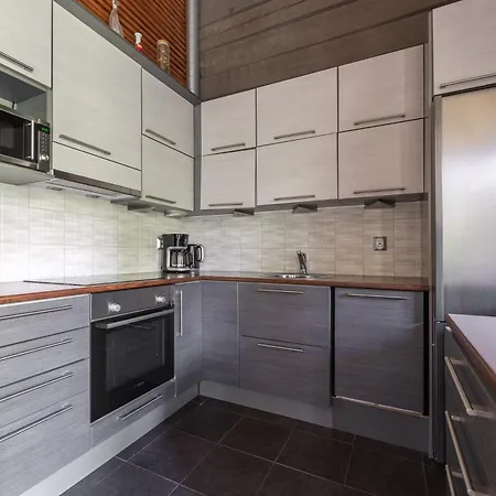 Apartment Kultaranta B - Comfy Retreat In With Hot Tub & Sauna